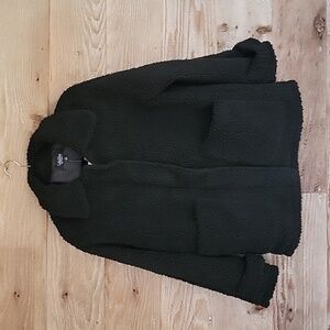 Coffee Shop NY Black Size Medium Collared Zip-Front Fleece Coat NWT